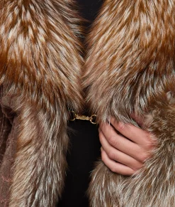 Lucchese Luna Fox Jacket*Women Furs|Outerwear