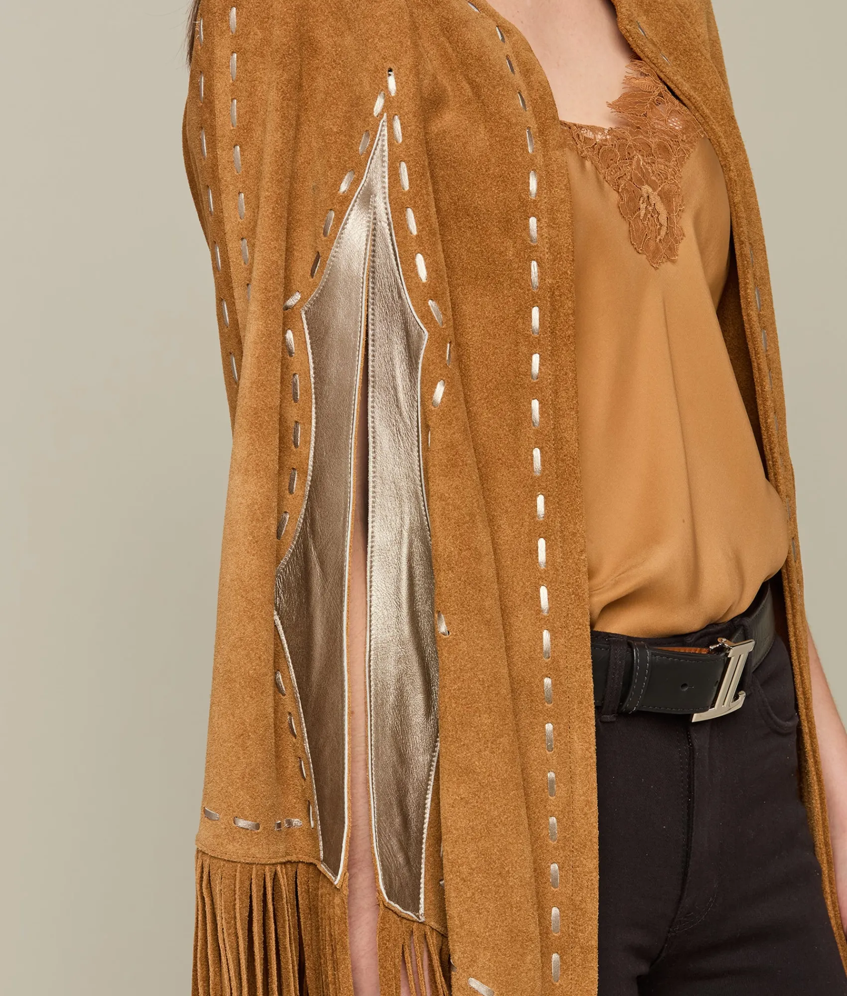 Lucchese Sueded Fringe Cape*Women Capes